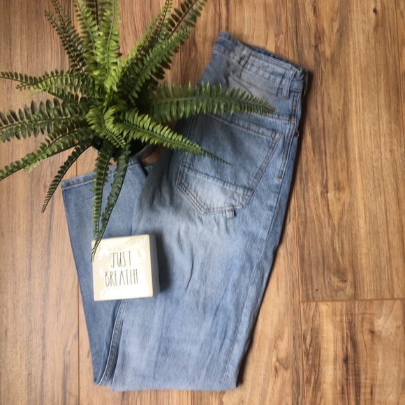Cotton On Other - Cotton On Slouch Tapered Leg Jeans Distressed 28